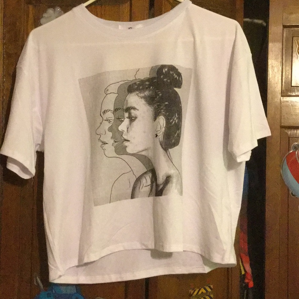 ✨3 FOR $10 SALE ITEM✨ Crop Top from YesStyle